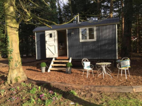 Chez Marguerite Luxury Shepherd's Hut